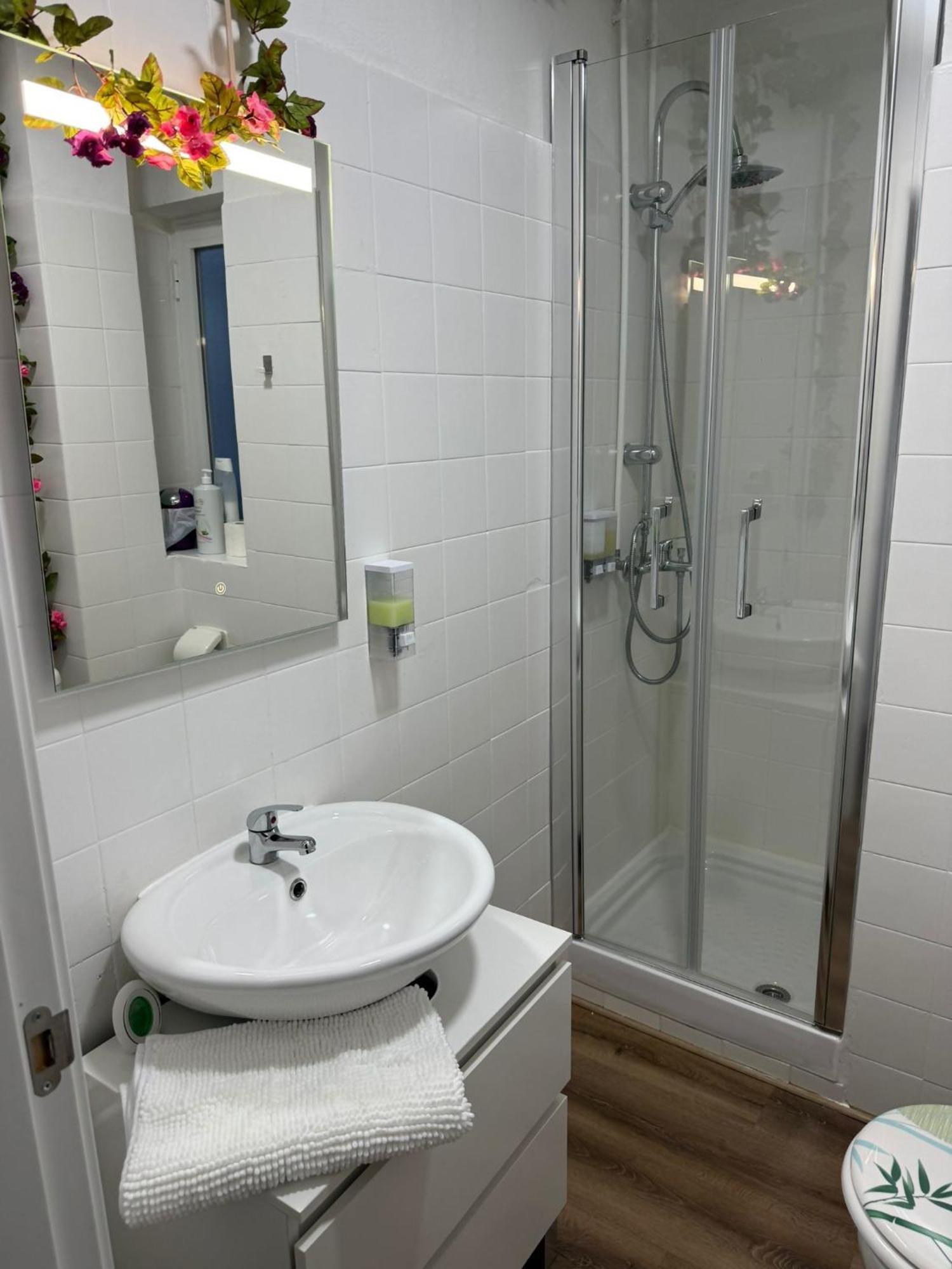 Moderno Y Nuevo Piso Huelva Apartment Bagian luar foto