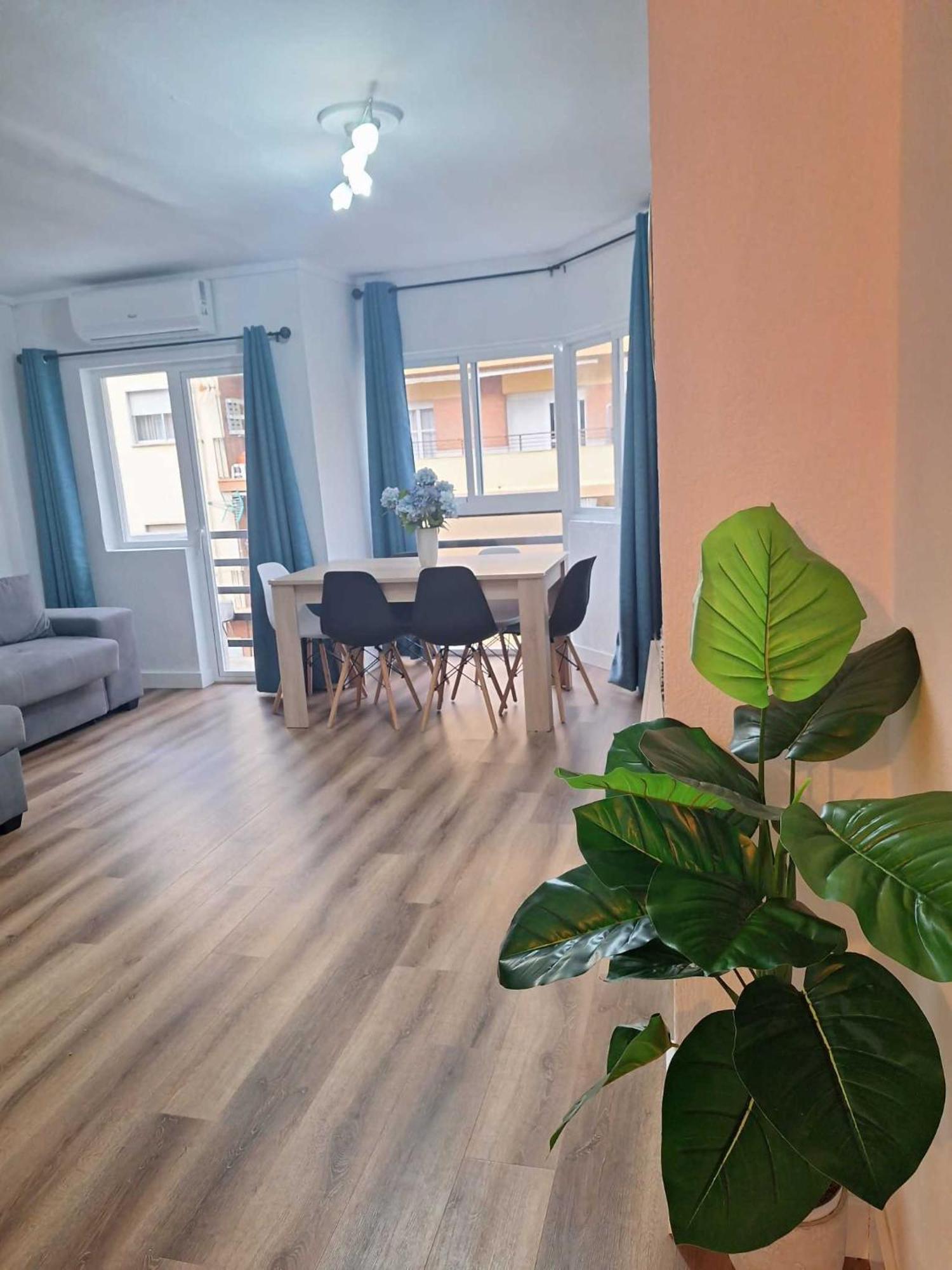 Moderno Y Nuevo Piso Huelva Apartment Bagian luar foto